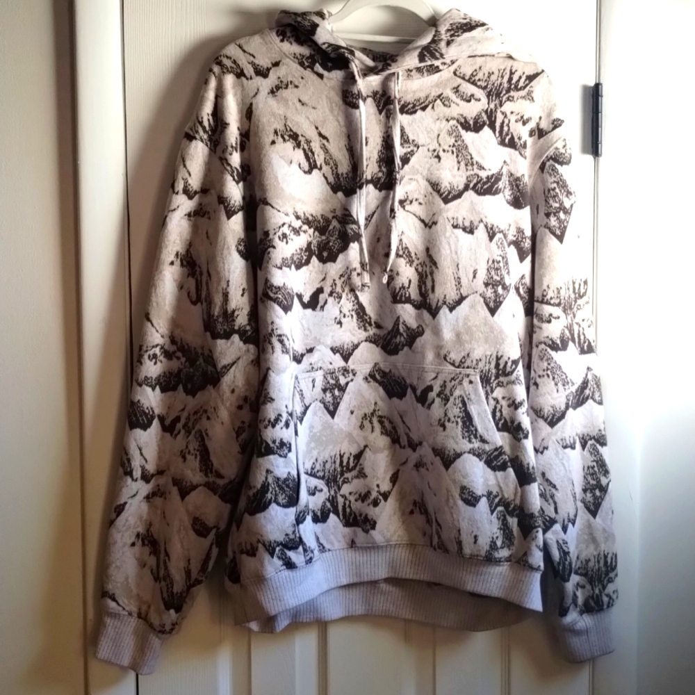 New Twen­ty Moun­tain Hy­per Re­al­i­ty Knit Hoodie and Jogger : Size Large
